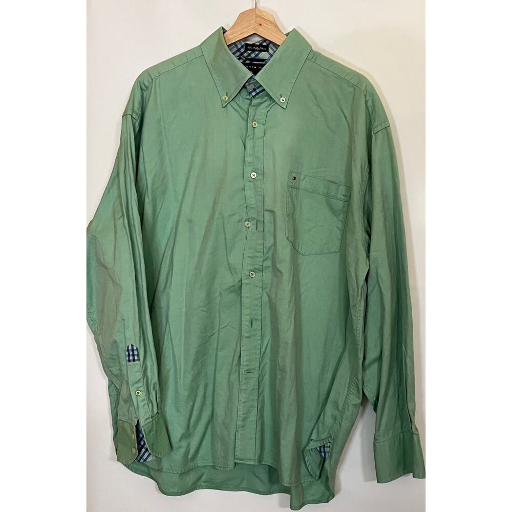 Tommy Hilfiger Button Down 80's 2 ply fabric Long Sleeve PreOwned good condition